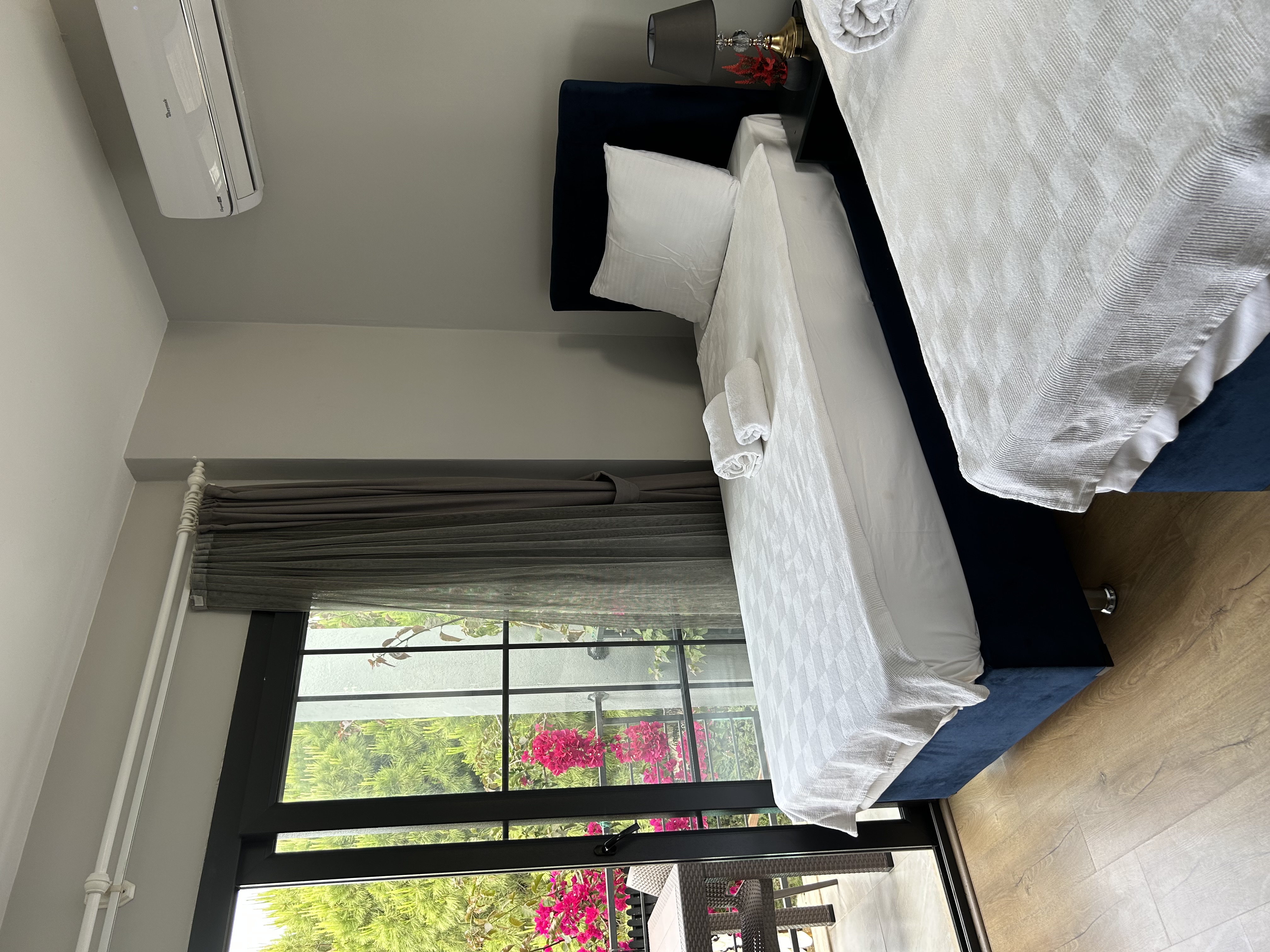 Standart Oda (Havuz Manzaralı)